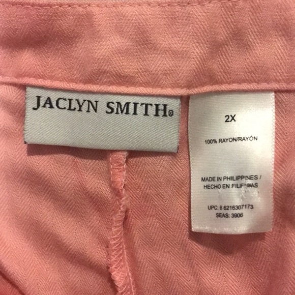 Women’s Jaclyn Smith Rayon Capris - Picture 8 of 8